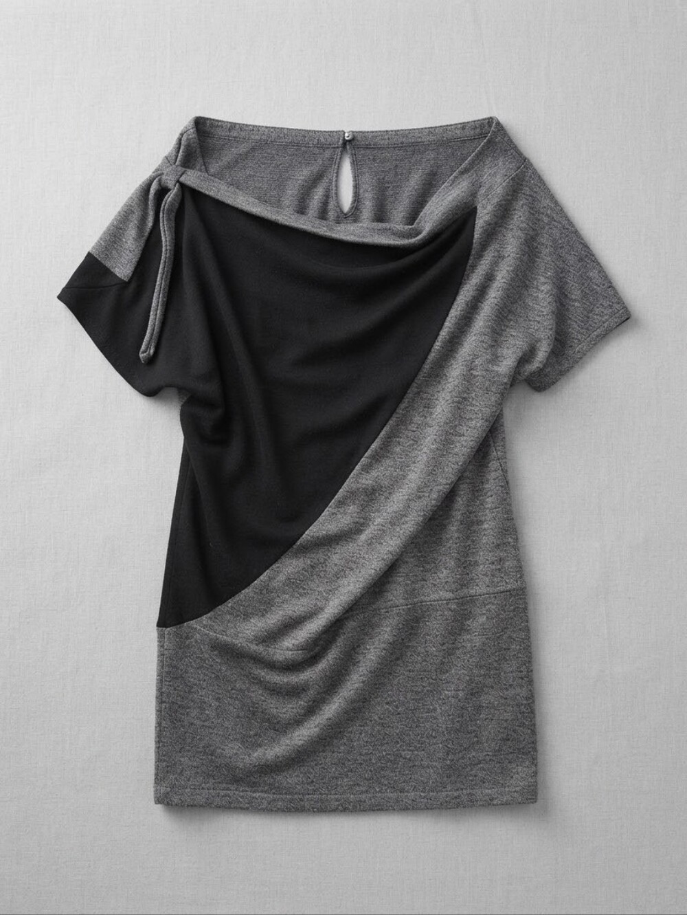 Gray & Black Colorblock Top - Brand Unspecified